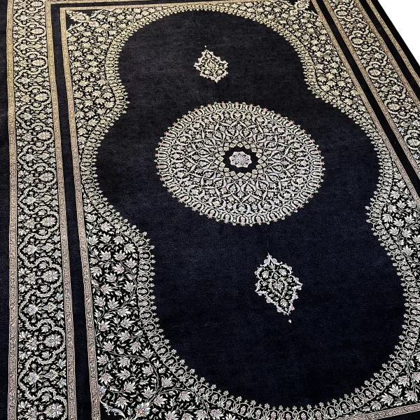 قالیچه نقشه گلریز تمام ابریشم قم