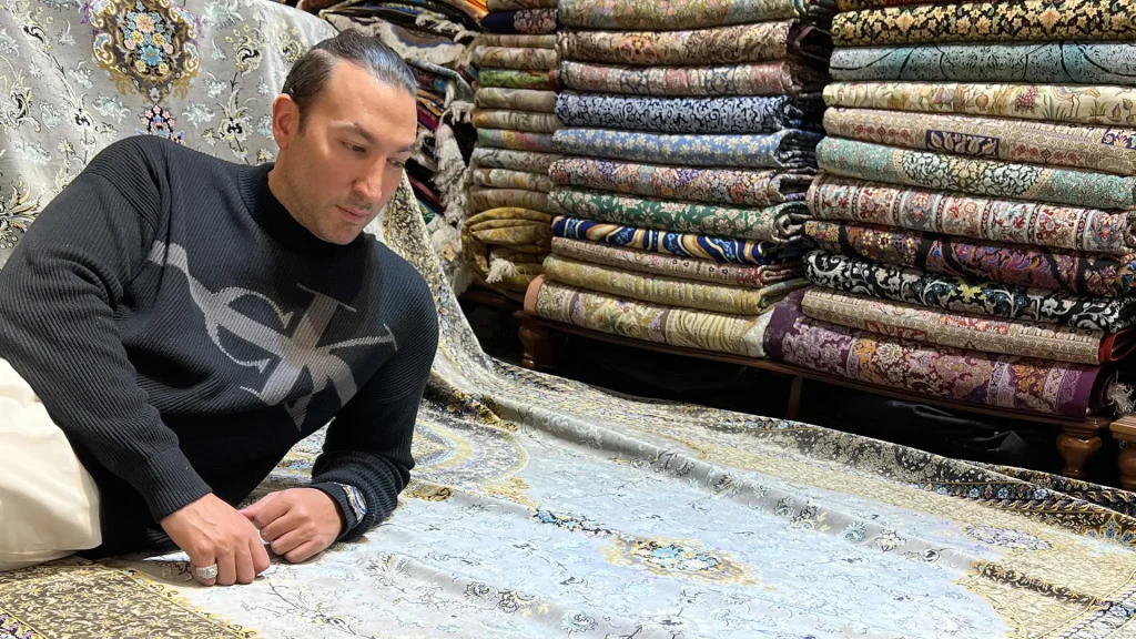 راهنمای خرید فرش ابریشم دستباف