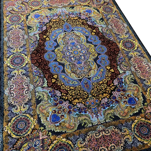 قالیچه طرح لچک ترنج تمام ابریشم دستباف